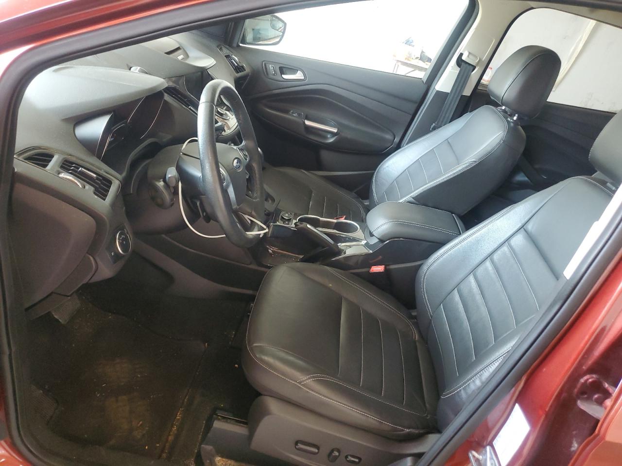 FORD ESCAPE TITANIUM