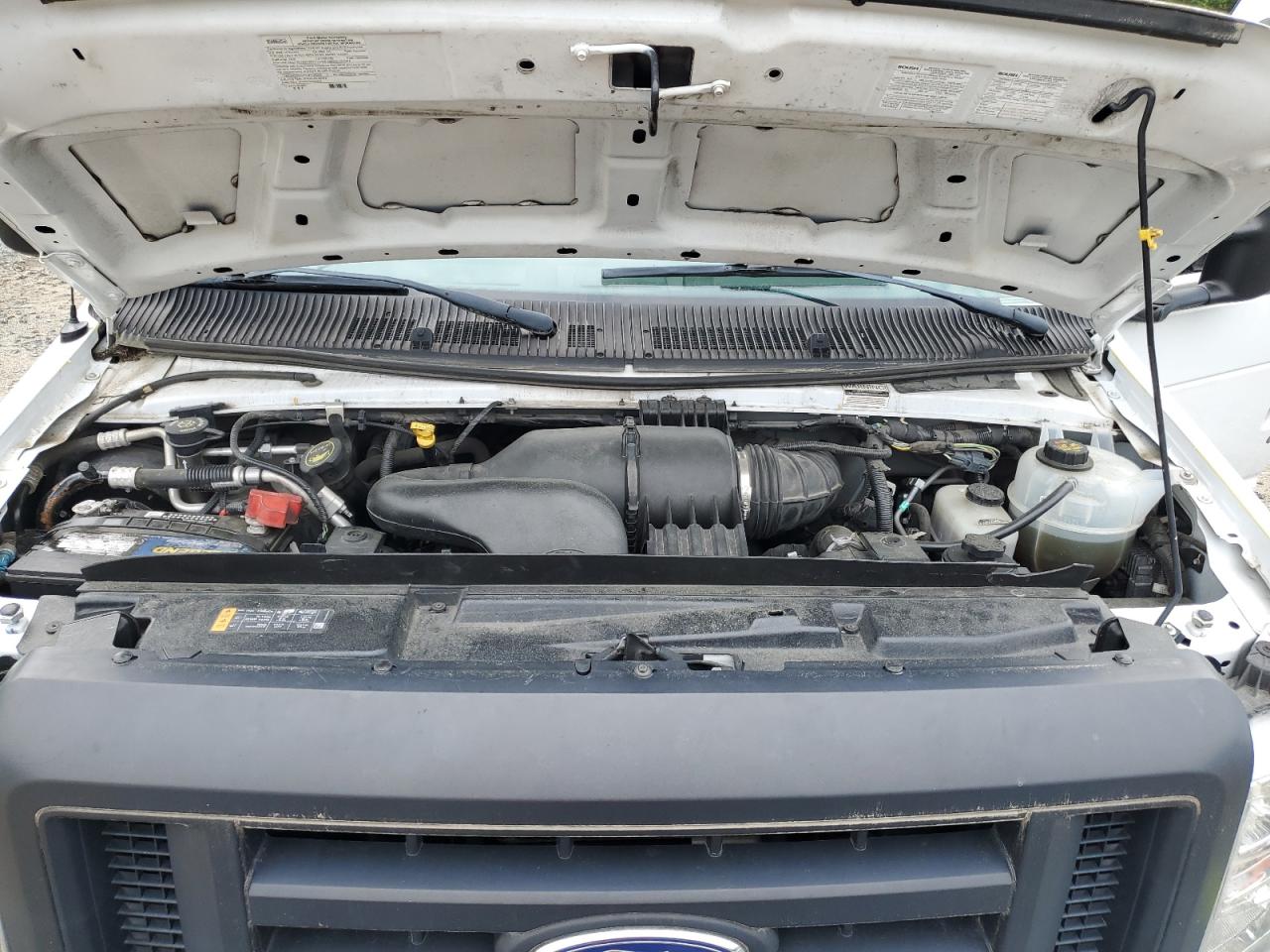 FORD ECONOLINE E450 SUPER DUTY CUTAWAY VAN