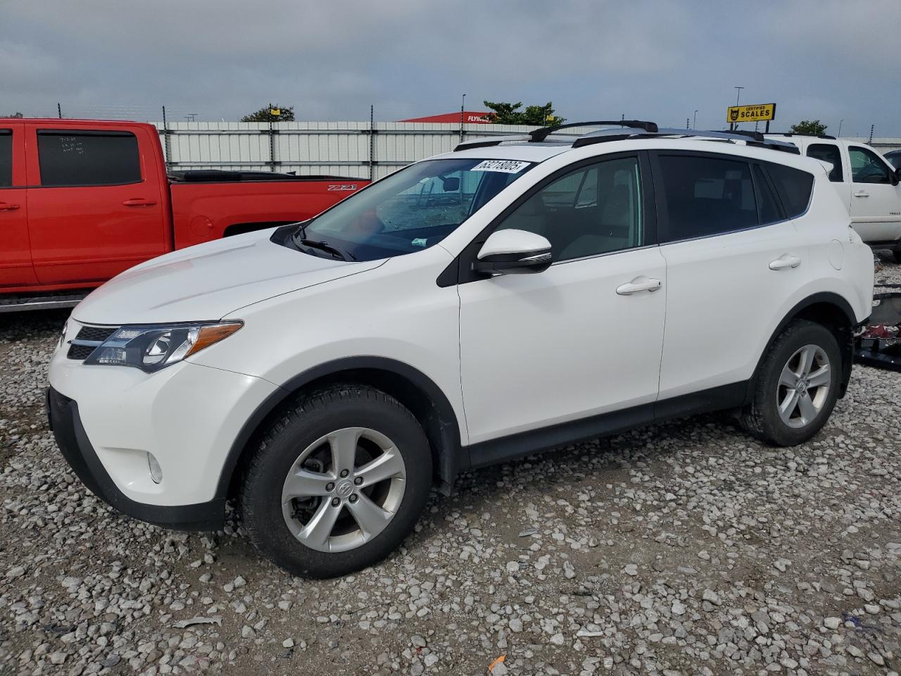 TOYOTA RAV4 XLE