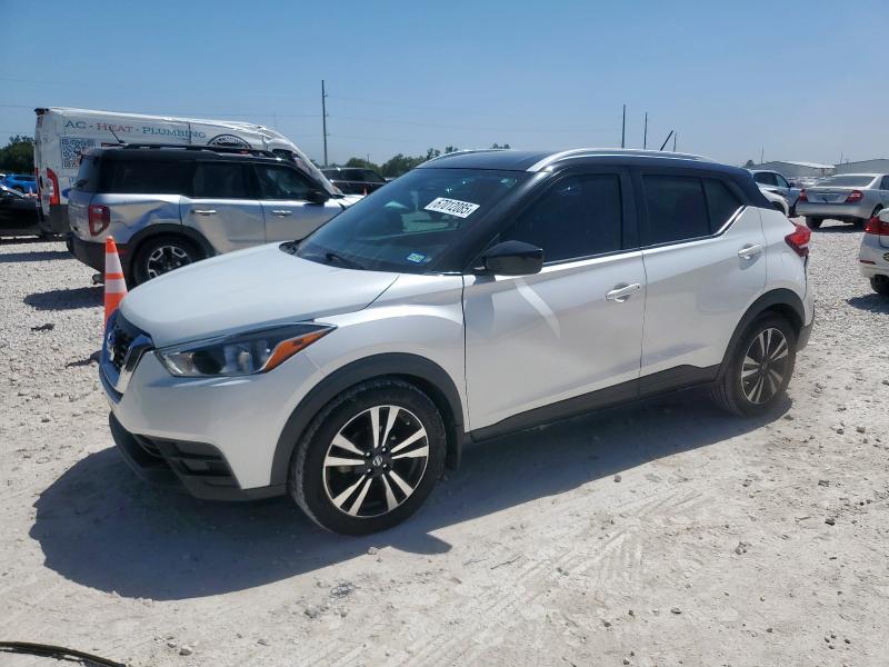 NISSAN KICKS S