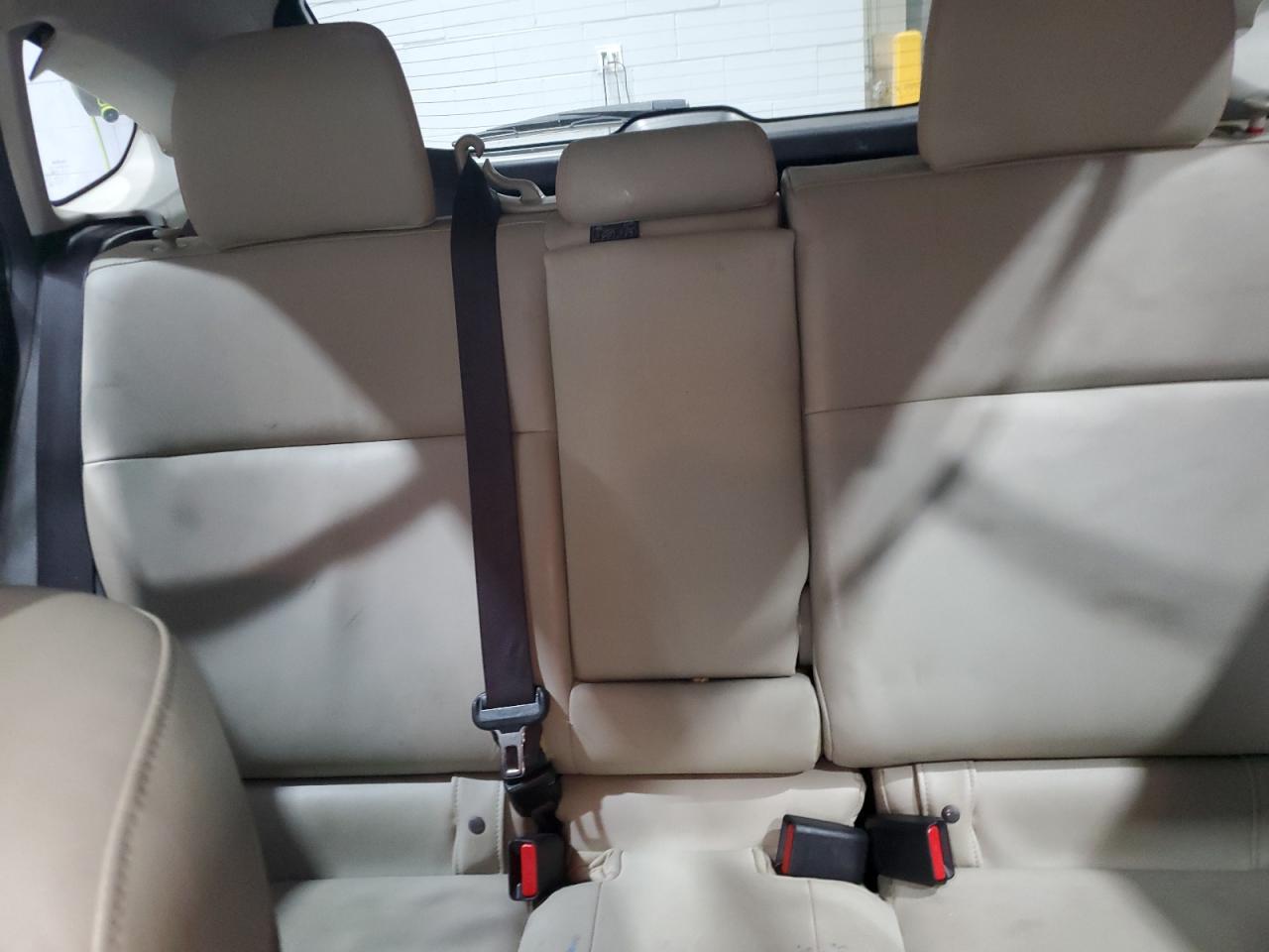 SUBARU CROSSTREK LIMITED