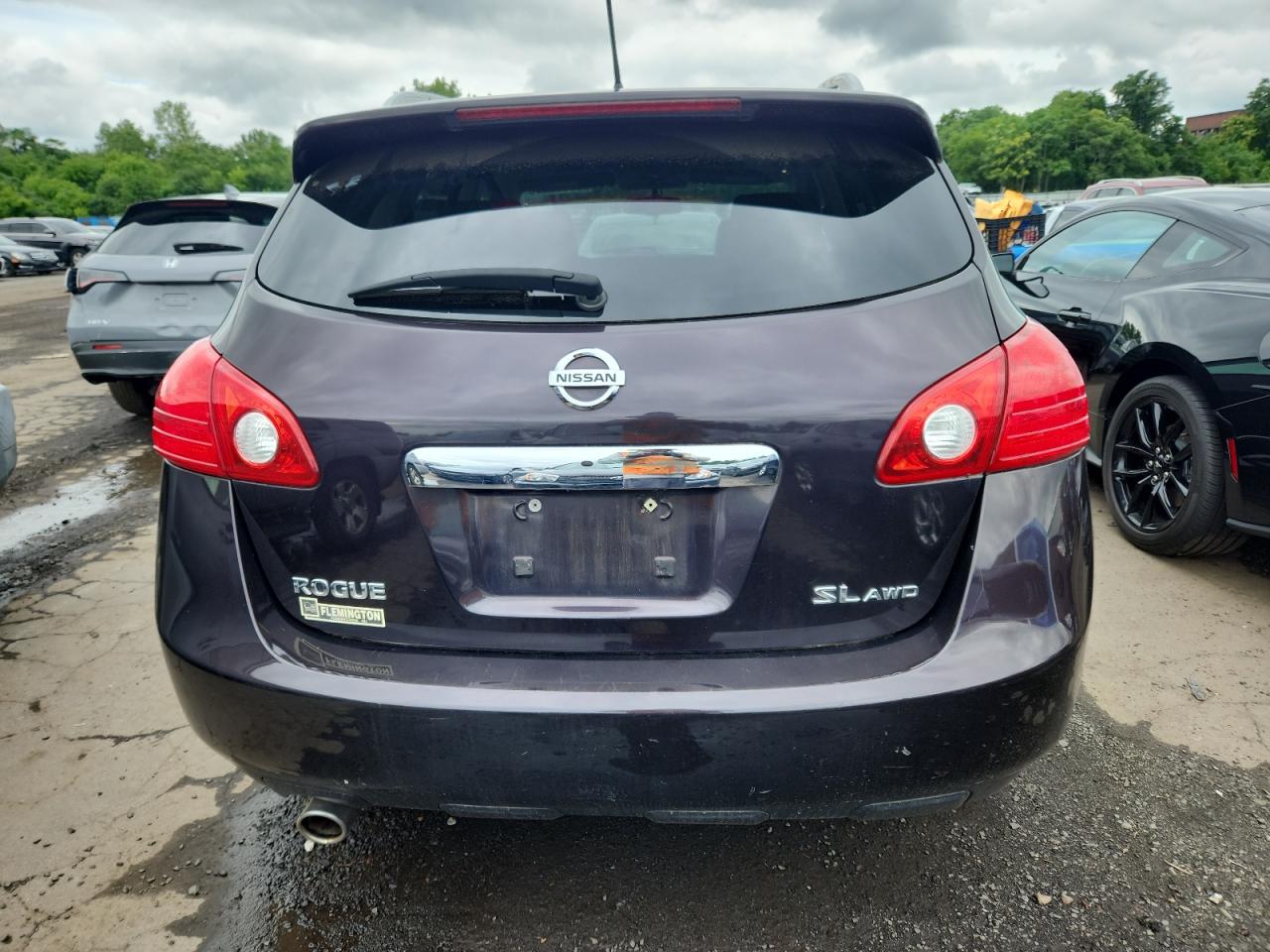 Nissan Rogue s 2013