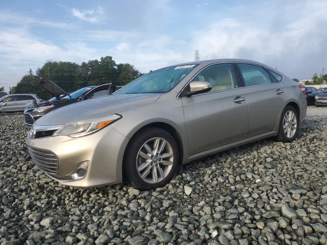 TOYOTA AVALON XLE