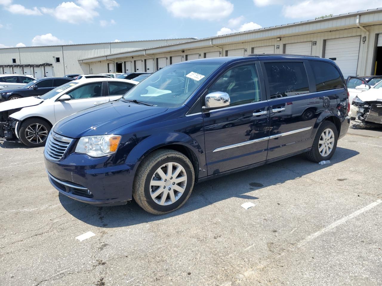 CHRYSLER TOWN & COUNTRY TOURING