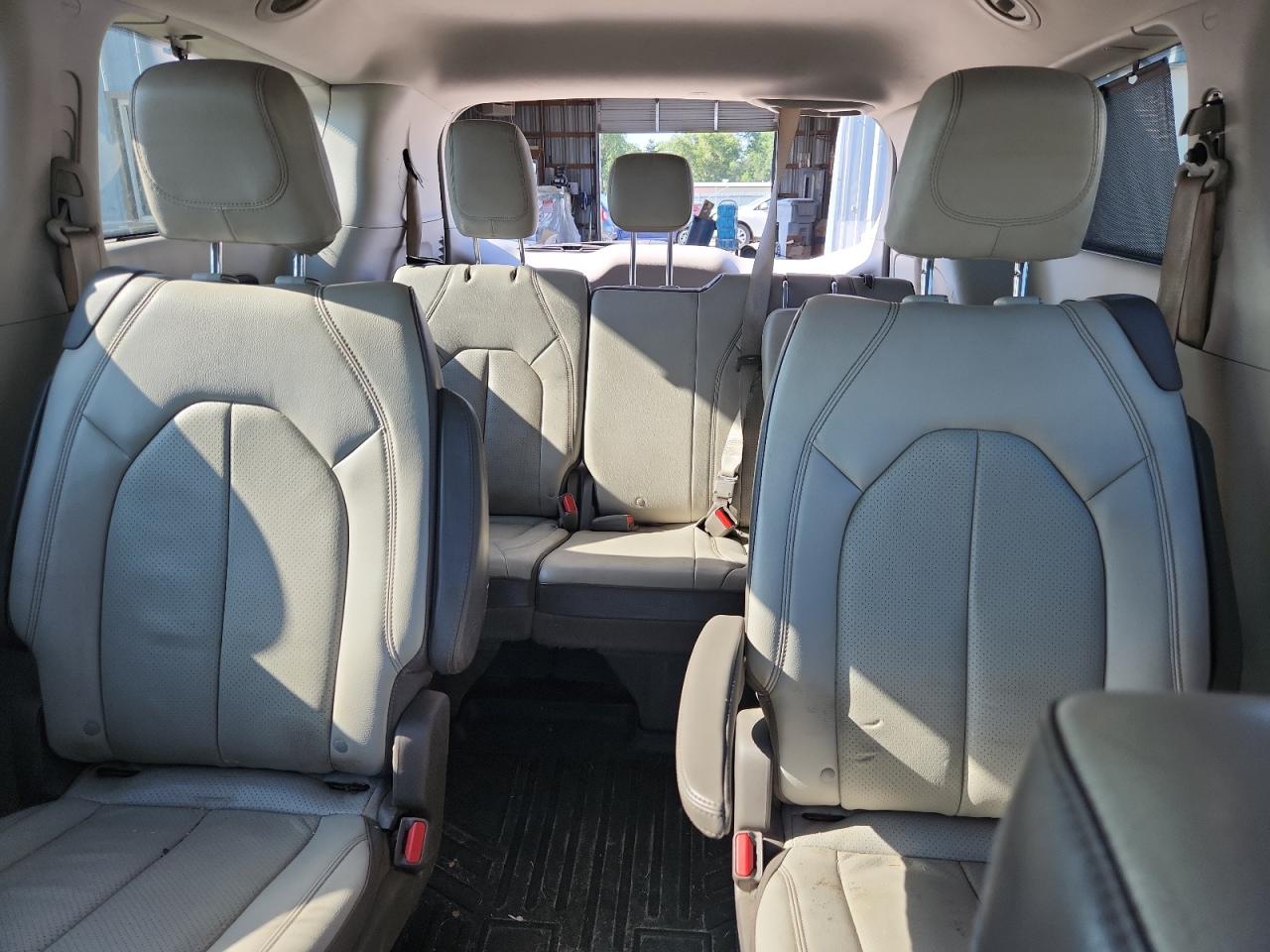 CHRYSLER PACIFICA TOURING L PLUS