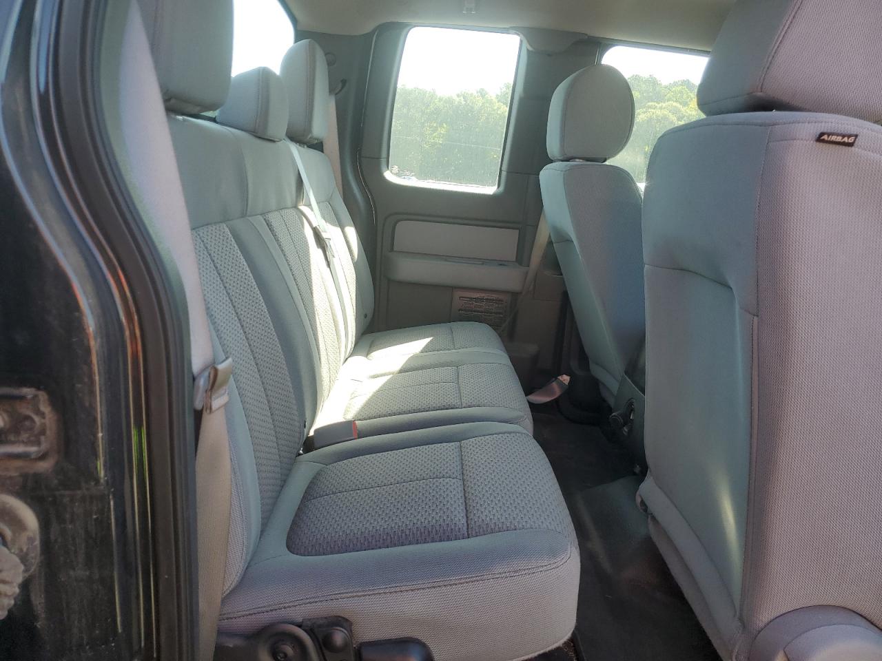 FORD F-150 SUPER CAB