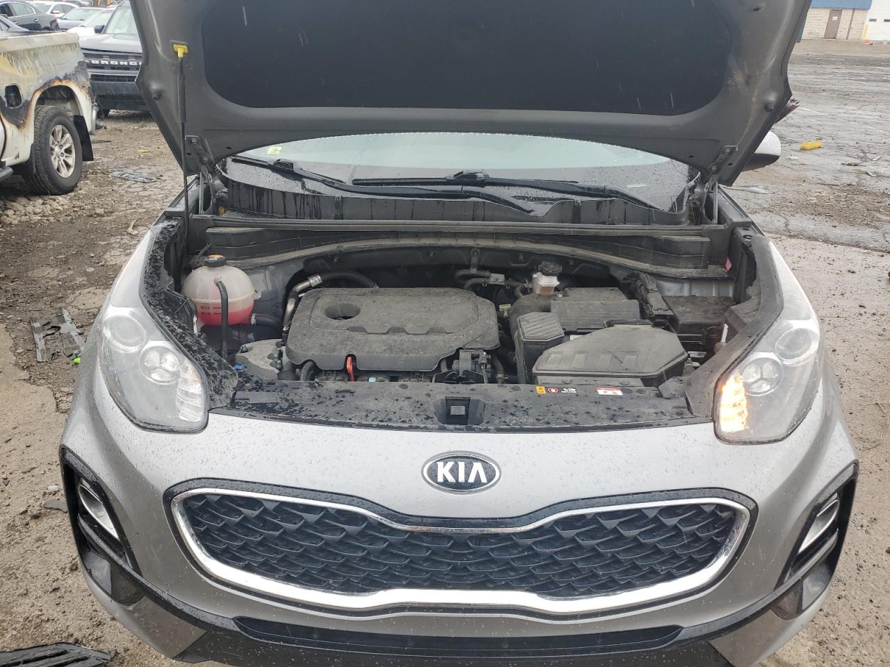 KIA SPORTAGE LX