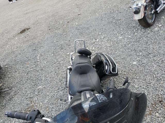 2015 HARLEY-DAVIDSON FLHX STREE - 1HD1KBM18FB696485