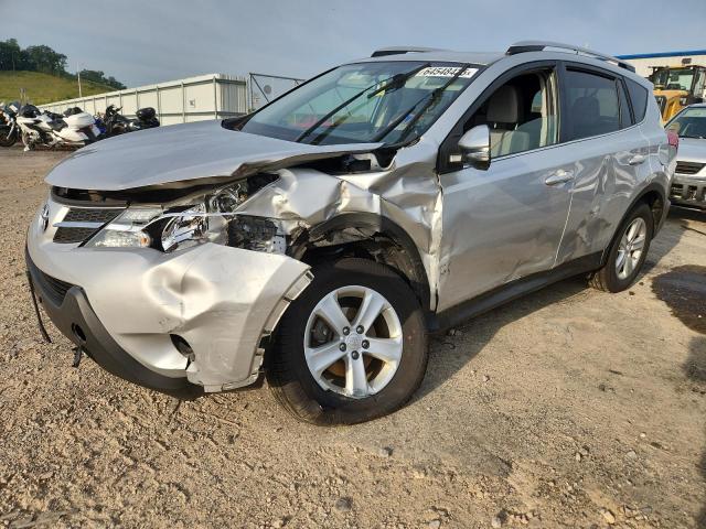 2014 TOYOTA RAV4 XLE - JTMRFREV8EJ005883