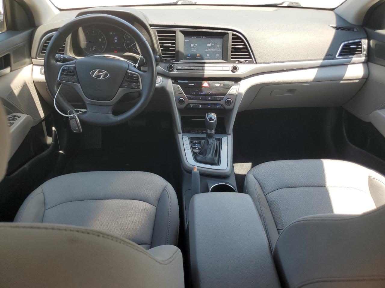 HYUNDAI ELANTRA SEL