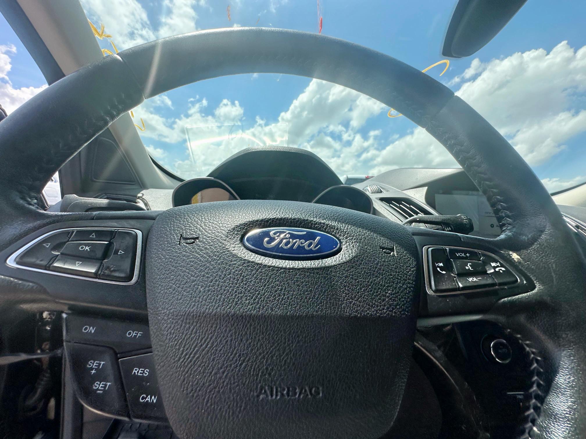 2017 FORD ESCAPE TIT 1FMCU0J97HUD29051