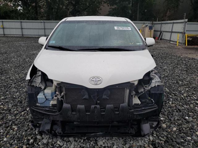 2017 TOYOTA SIENNA LE 5TDJZ3DC4HS166711