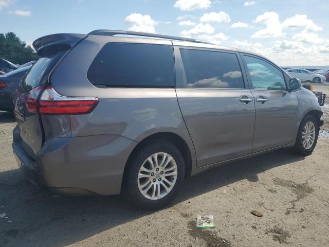 2017 TOYOTA SIENNA XLE 5TDYZ3DC3HS890839