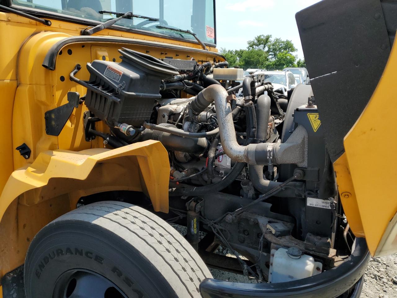 Lot #3213134459 2014 IC CORPORATION 3000 CE