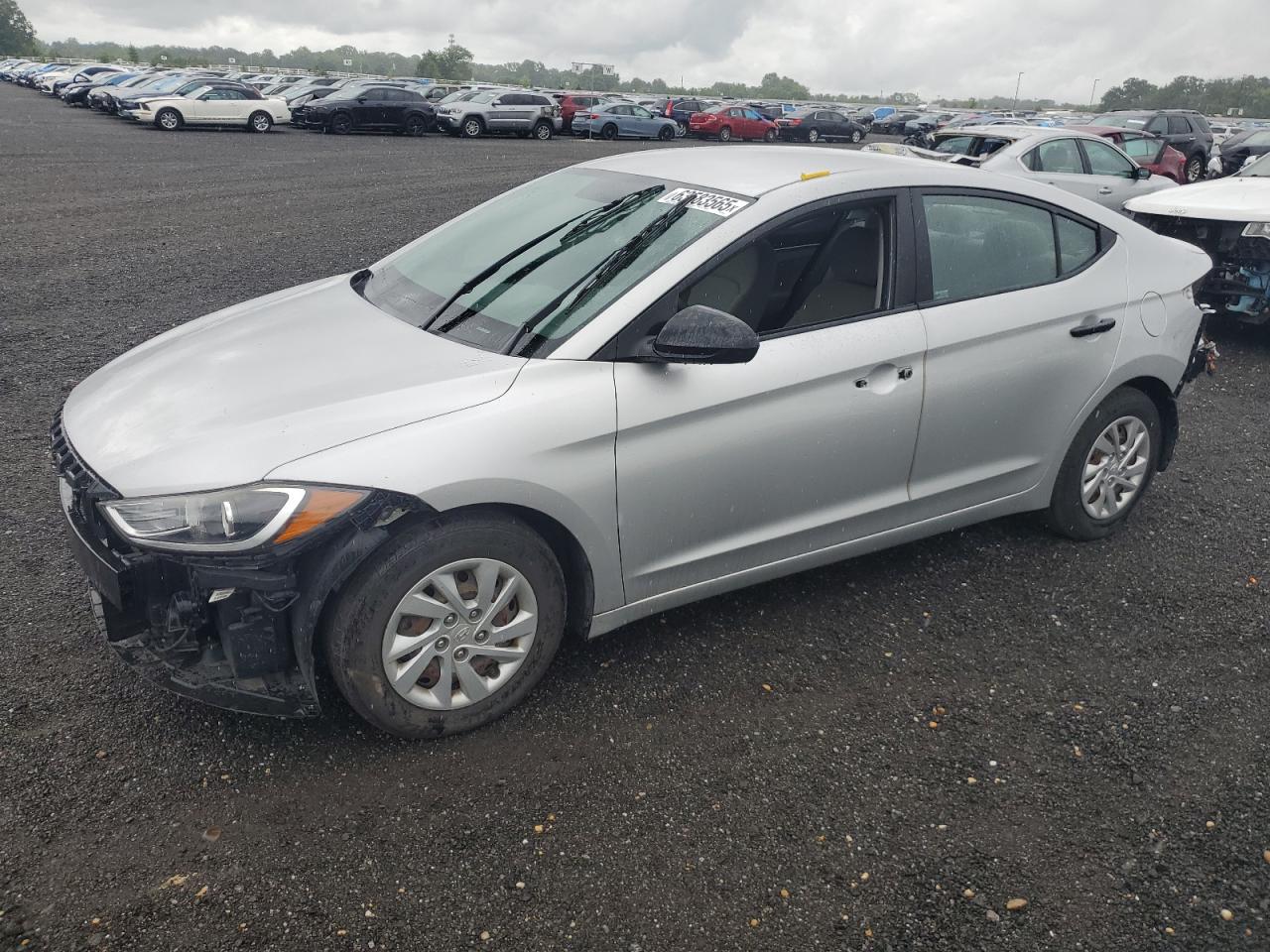 HYUNDAI ELANTRA SE