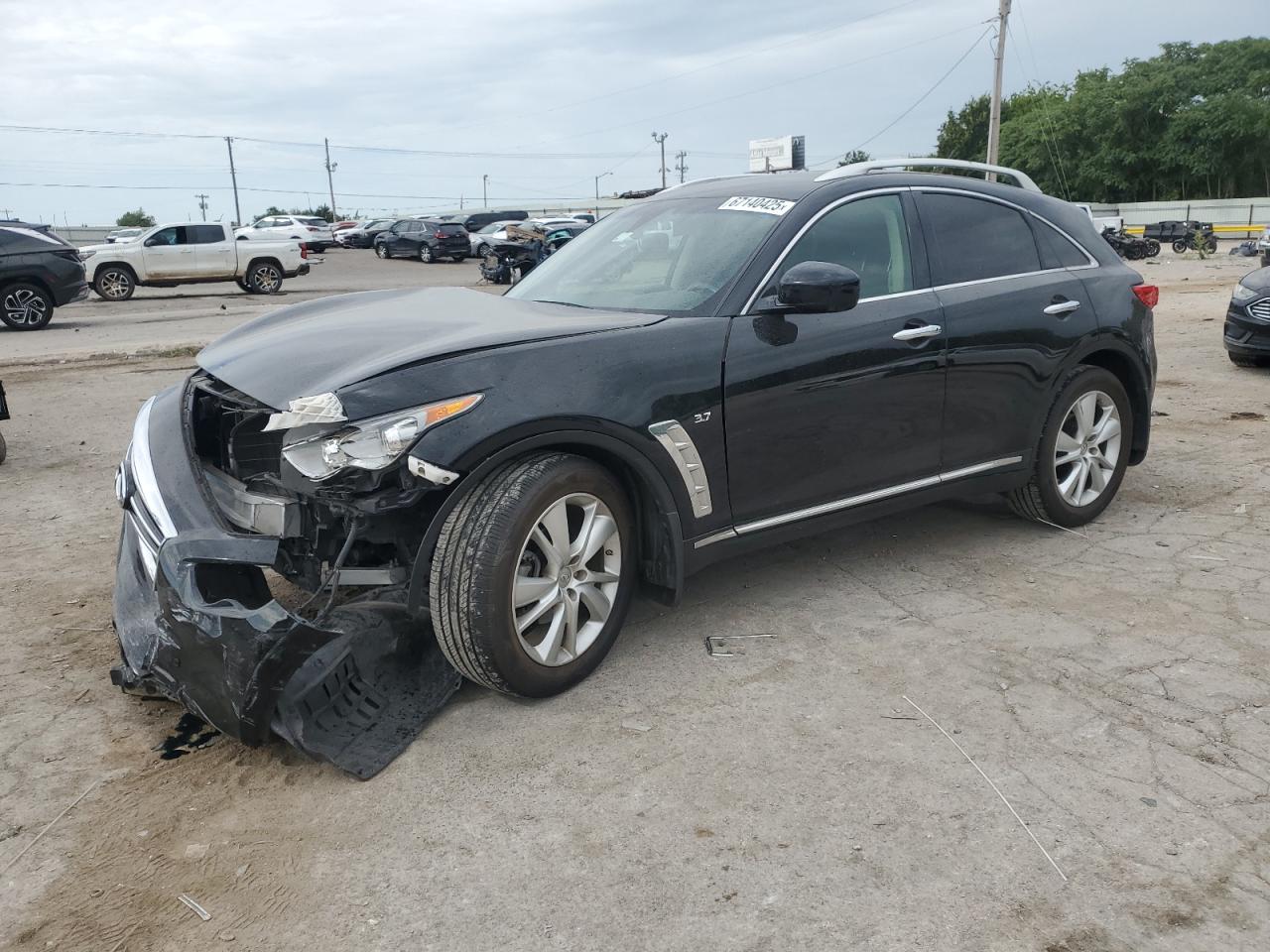 INFINITI QX70