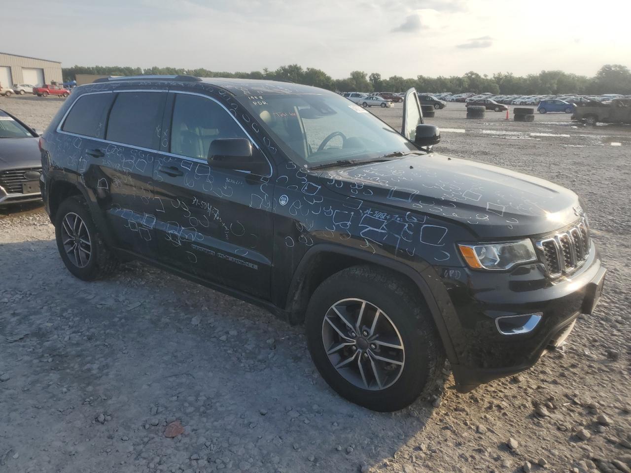 JEEP GRAND CHEROKEE LAREDO