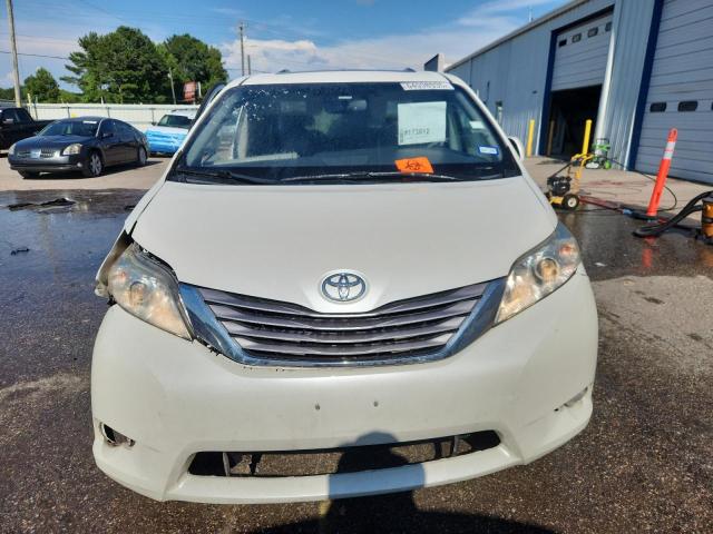 2017 TOYOTA SIENNA XLE 5TDYZ3DC6HS807002
