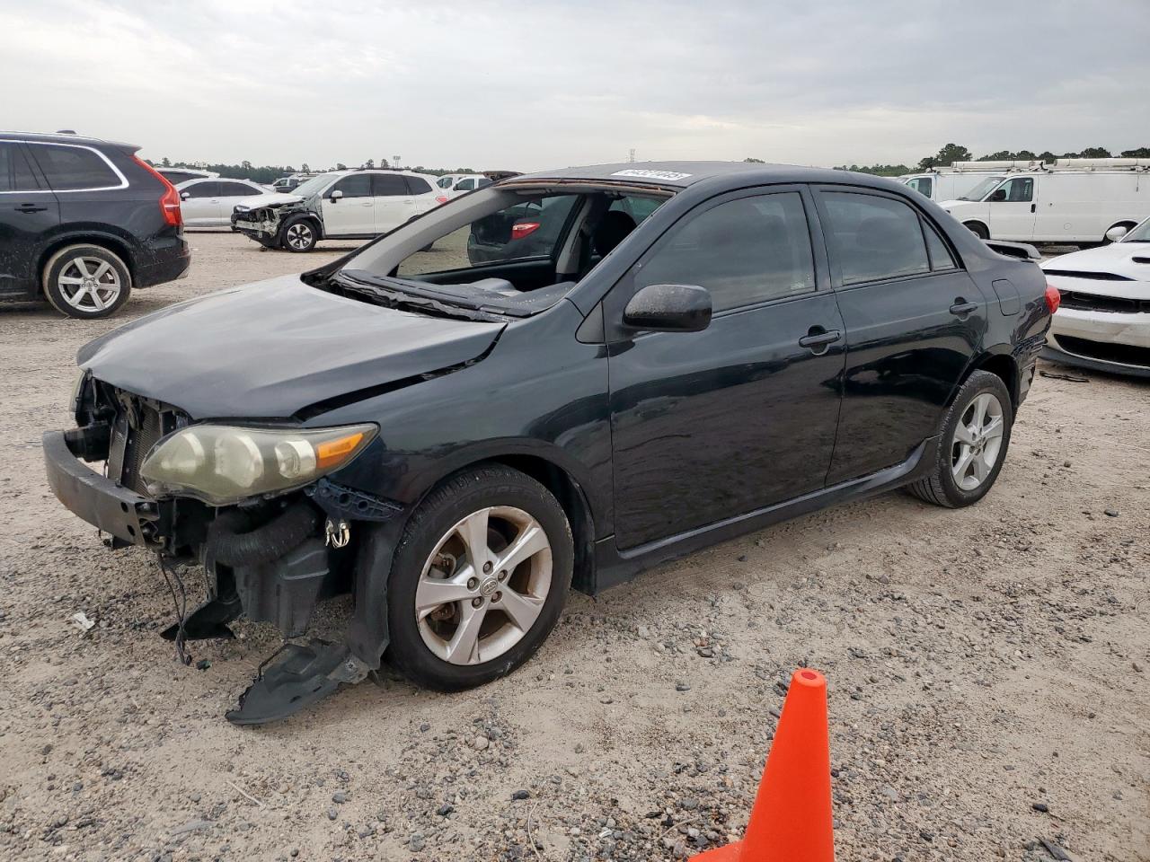 TOYOTA COROLLA BASE
