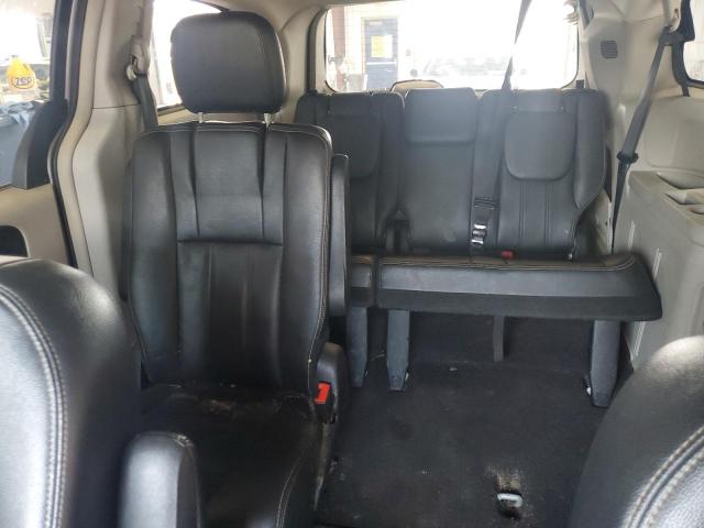 2016 CHRYSLER TOWN & COU - 2C4RC1BG5GR260022