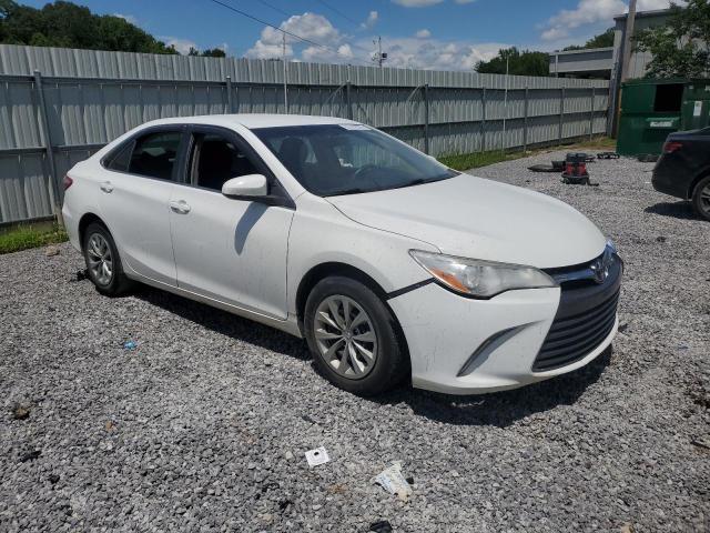Vin: 4t1bf1fk4hu283296, lot: 62786525, toyota camry le 20174