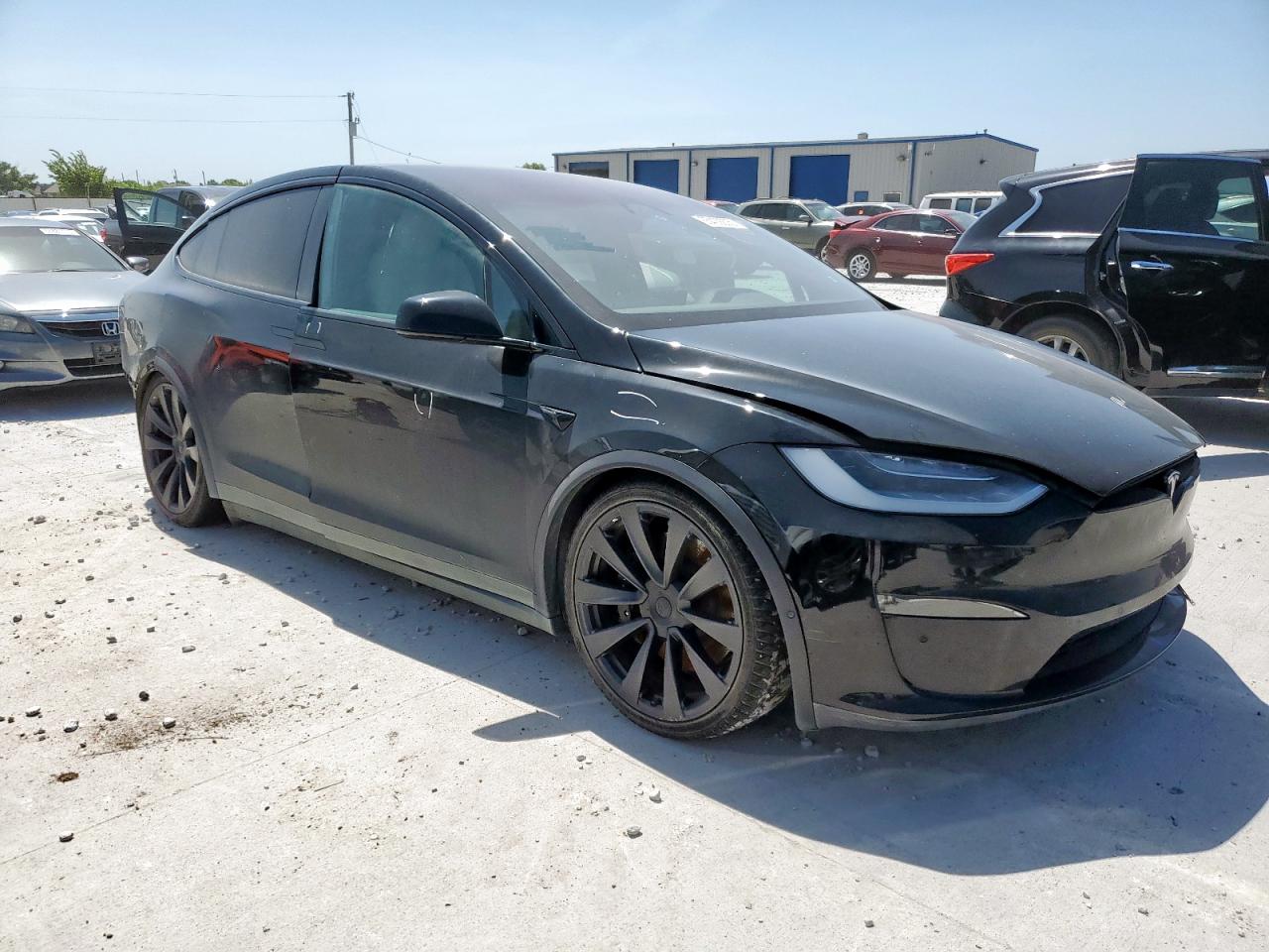 TESLA MODEL X