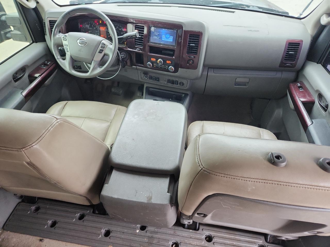 NISSAN NV3500 3500 S