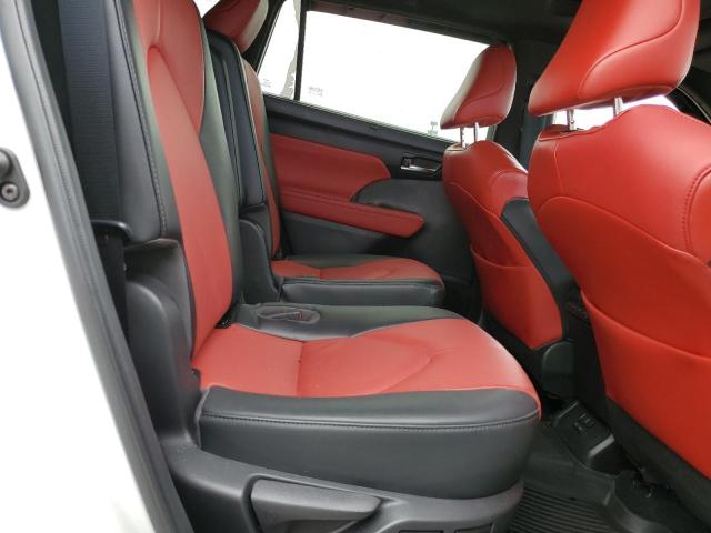 2022 TOYOTA HIGHLANDER - 5TDLZRBHXNS207462