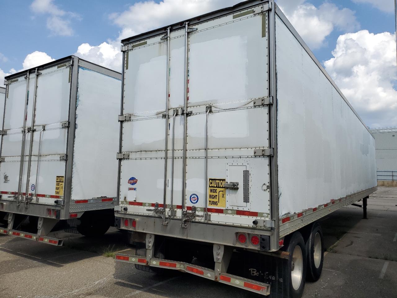 Lot #3206346126 2011 UTILITY VS2RA