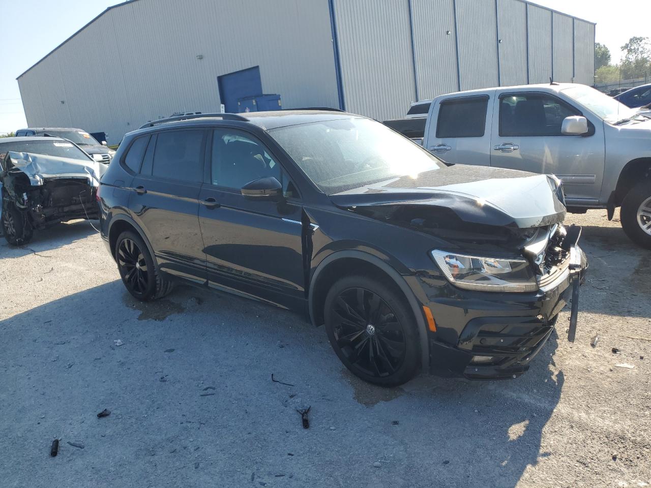 VOLKSWAGEN TIGUAN SE