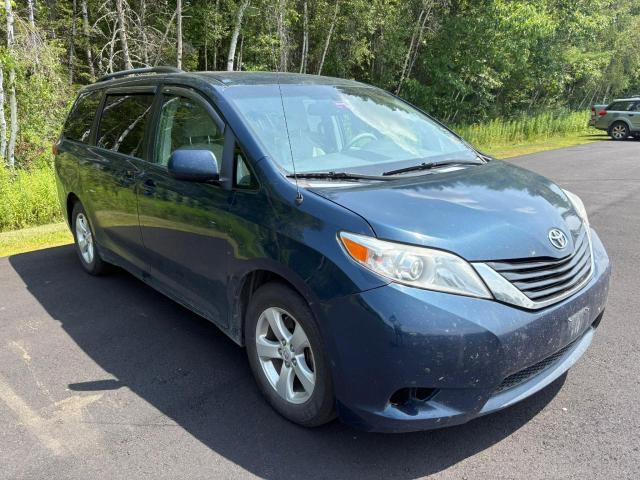 TOYOTA SIENNA LE