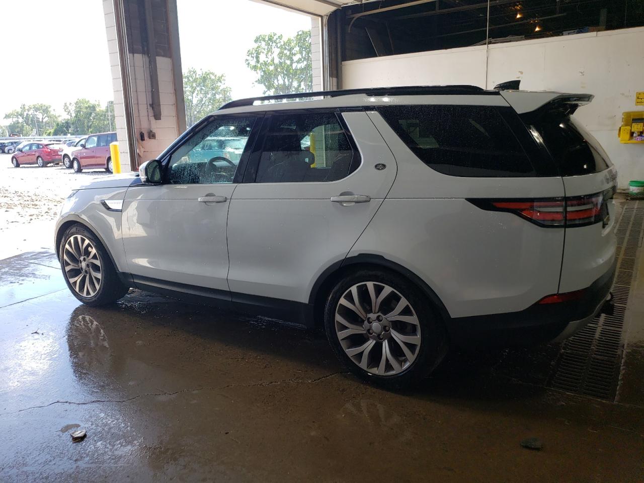 LAND ROVER DISCOVERY HSE LUXURY