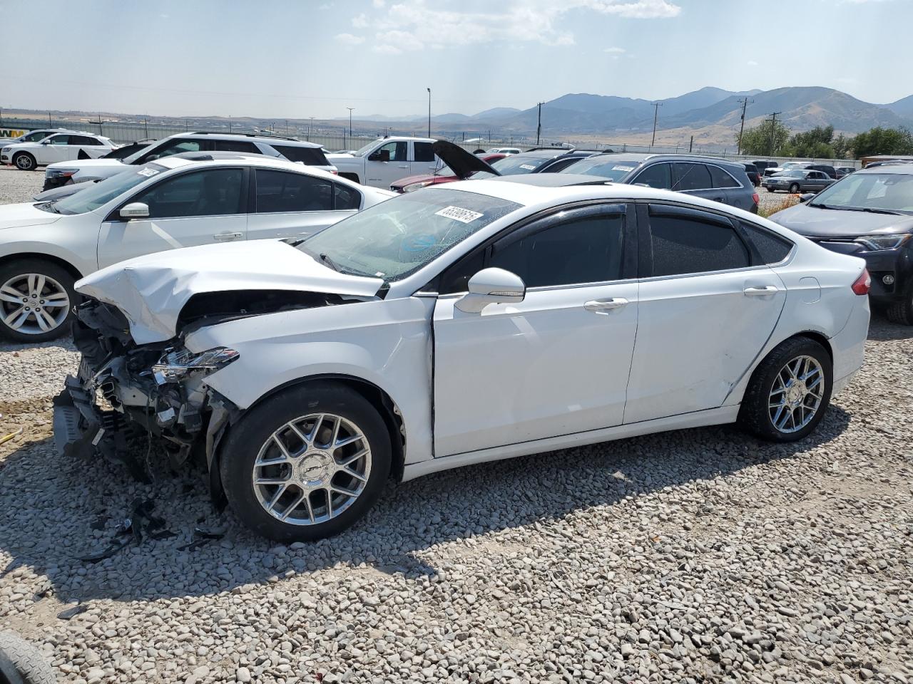 FORD FUSION SE