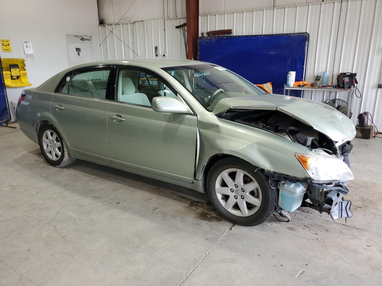 Lot #3214351234 2009 TOYOTA AVALON XL