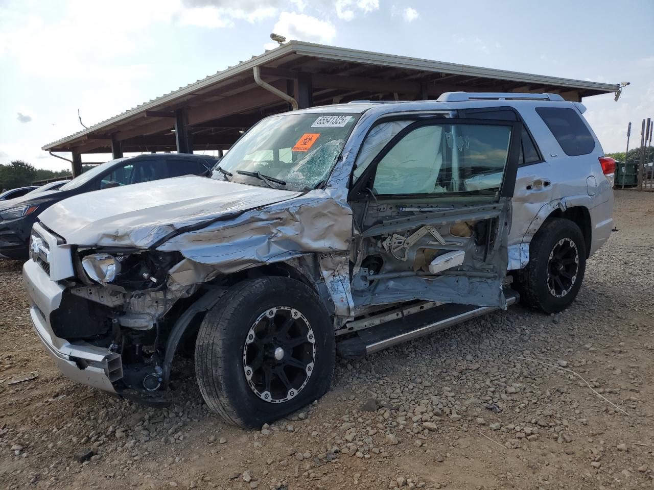TOYOTA 4RUNNER SR5