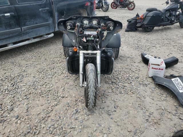 2008 HARLEY-DAVIDSON FLHX 1HD1KB4148Y685869