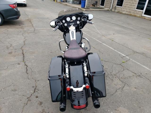 2010 HARLEY-DAVIDSON FLHX 1HD1KB412AB651311