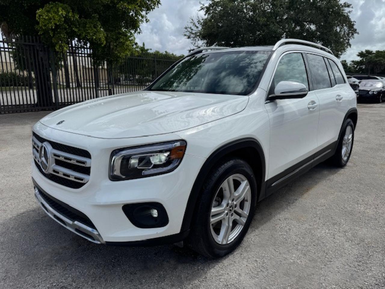 MERCEDES-BENZ GLB-CLASS 250 4MATIC