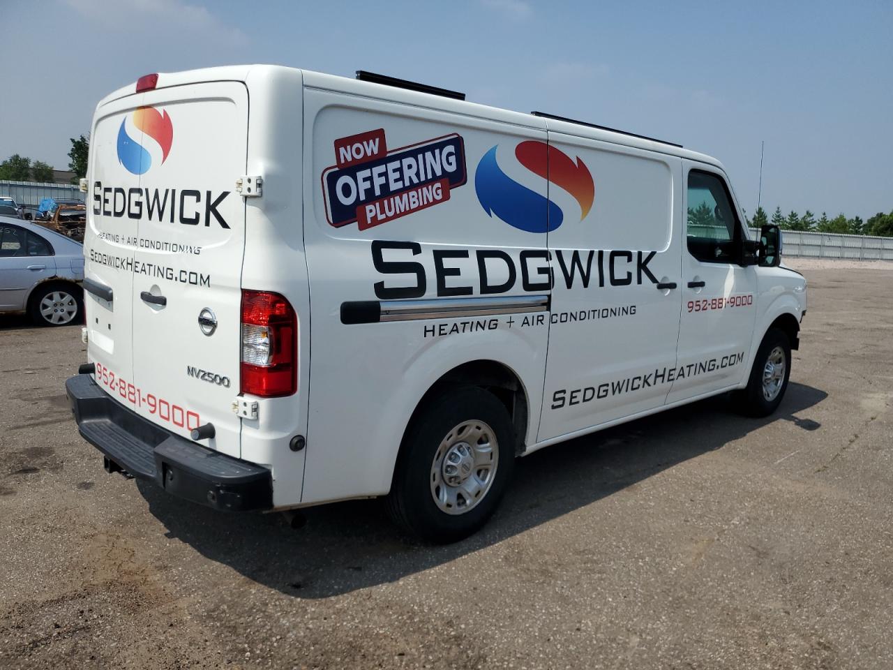 NISSAN NV2500 2500 S