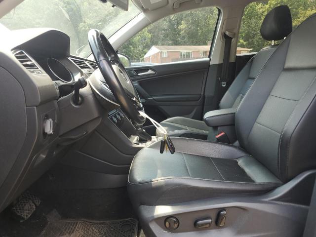 2018 VOLKSWAGEN TIGUAN SE 3VV3B7AX1JM022682