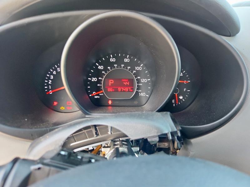 2015 KIA SOUL + KNDJP3A5XF7213694