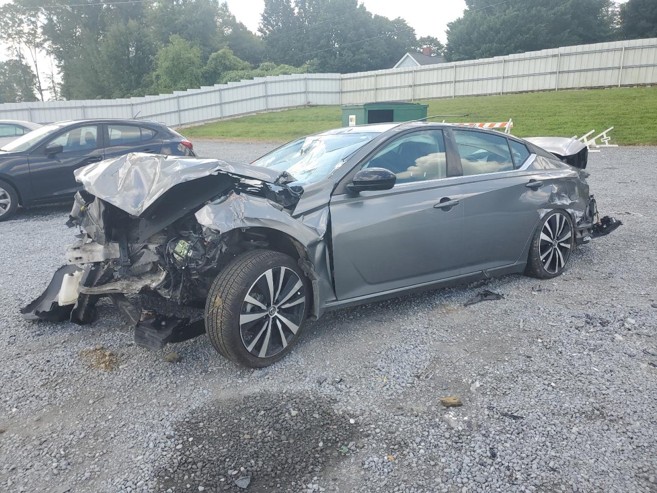 NISSAN ALTIMA SR