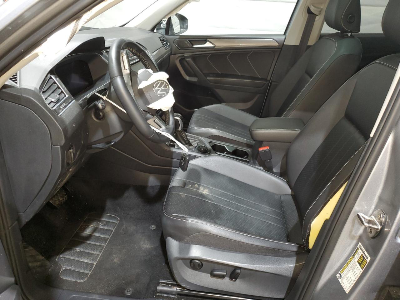 VOLKSWAGEN TIGUAN SE