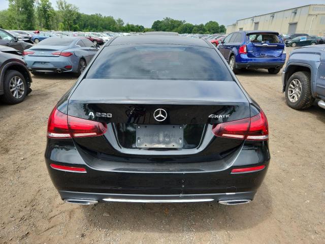 2019 MERCEDES-BENZ A 220 4MAT WDD3G4FB3KW034464