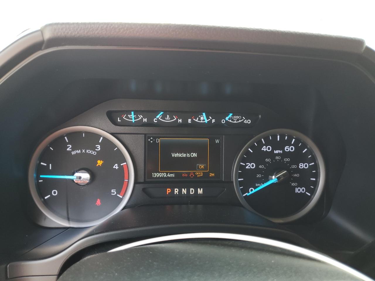 FORD F-350 SUPER DUTY