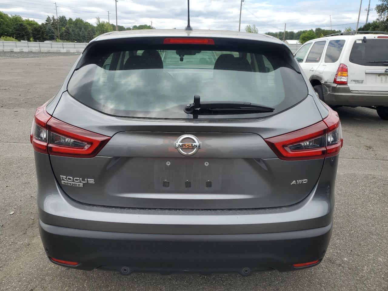 NISSAN ROGUE SPORT S