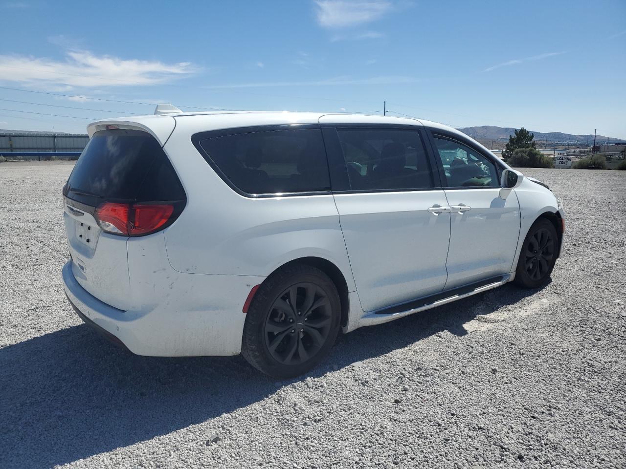 CHRYSLER PACIFICA TOURING PLUS