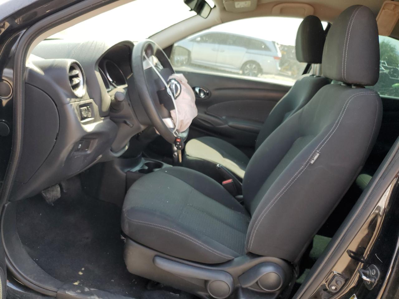NISSAN VERSA S