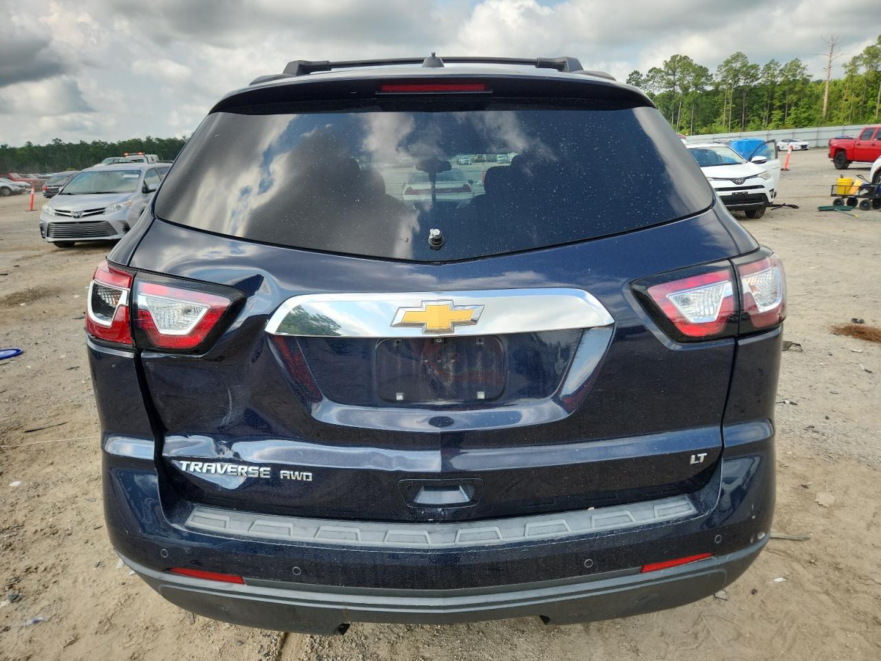 CHEVROLET TRAVERSE LT