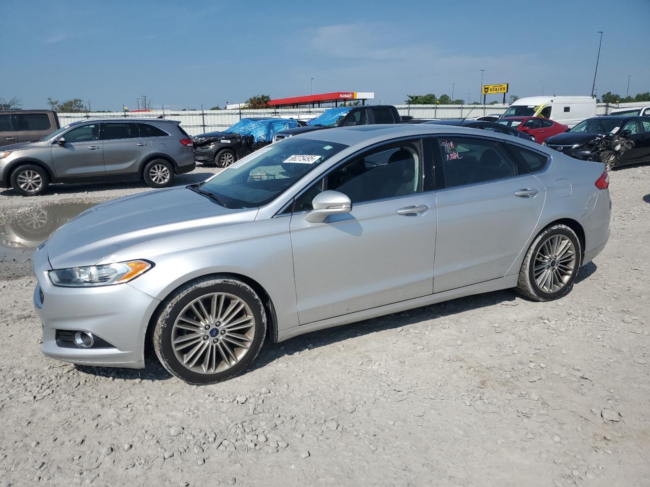 FORD FUSION SE